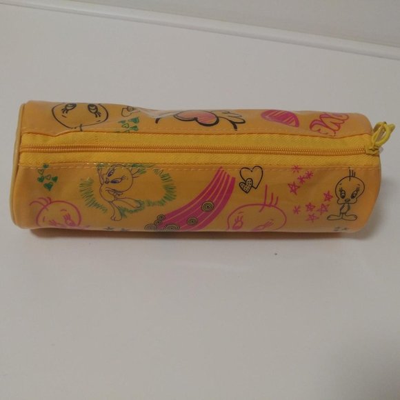 Tweety Bird Plastic Pencil Holder. - Picture 4 of 5